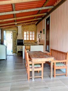 Casa de madeira estilo campo