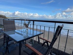 36 Beach Court - Saundersfoot - Sea Views, Parking, Balcony