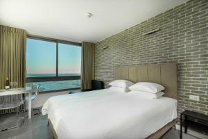 Netanya SeaView ApartHotel