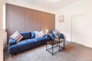 4 Bedroom House By Cozy Quarters Property Management Contractors Accommodation Redcar With Parking
