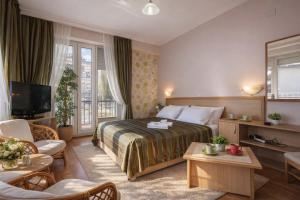 De Lux Apartments Kosta Center