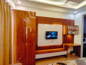 Kaveri lavish apartment