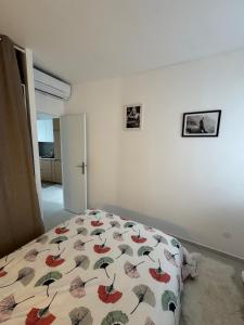 Cocon 40m2 vue Marina, Plage à 50m, Gare, Parking