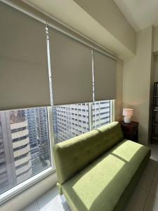 2BR Classy unit at The Currency