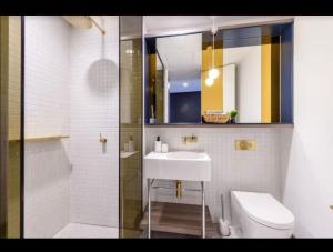 Located in the heart of Melbourne central