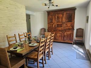 Maison pour 8 personnes sur grand terrain arboré