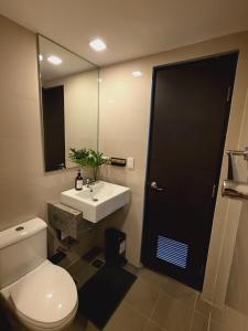 Two Regis Bacolod Cozy 1BR Condo with Balcony