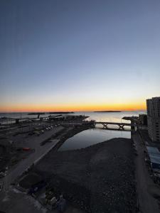 Saunallinen iso kaksio merinäköalalla ja työpisteellä