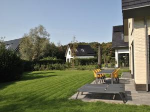 Great holiday home energy neutral on Texel with sauna and sun shower