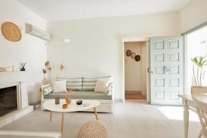 Camara Athens Riviera Home