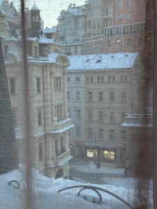 Apartments Stubsi with colonnade view