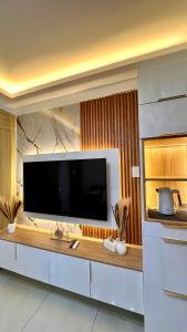 Warm & Homey Staycation Suite