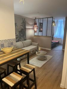 Posez vos valises ! La ville vous attend