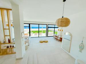 Amazing 4 BR Villa in Soma Bay Movin Stay