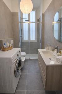 Hbhall Prestige Apartment