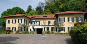 Residence LUlivo - Apartments in the city Center, with Fitness, Squash & Private Parking