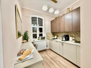 Kaszmirowy Księżyc- Nowy Apartament 6osobowy przy Rynku Nowomiejskim