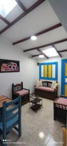 House 5 blocks from main park, private