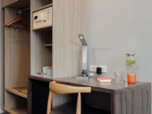 Ibis Styles The Entrance