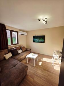 Charshiq Guest House