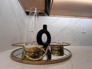 Emerald City I Luxurious City View I 2BR