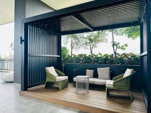 WOW! Sea & Penang Bridge View Infinity Pool 2BR