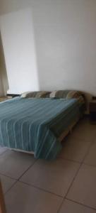 Apto na quadra da praia de copacabana