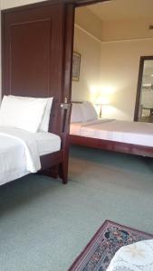 AMMOS SUITEs TIMES SQUARE