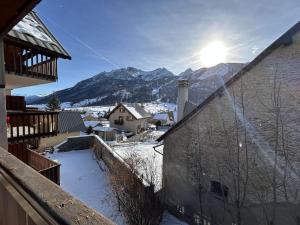 Appartement lumineux 2 pièces cabine au Monêtier-les-Bains, proche pistes, avec parking - FR-1-330F-239