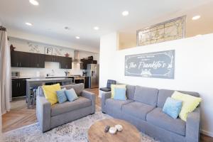 Downtown Luxury Pool Gym Free Parking 312