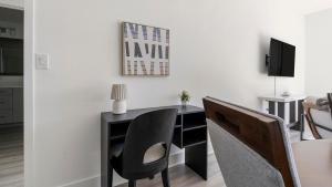 Landing Modern 2BD Rooftop Lounge Gym