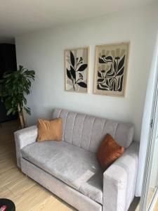 Apartamento nuevo en conjunto, Picina y Jacuzzi comunal - Parqueadero Privado