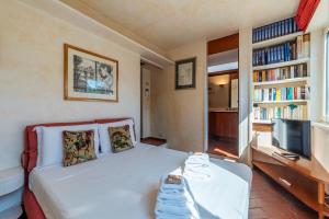 The Perfect View- Angels Castle