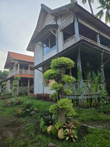 AgaLiving Medewi