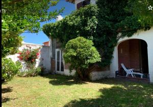 Excellent Chalet one block from the sea, side view of the sea