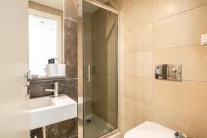 HomeySuite Bedroom 3 Seahouse