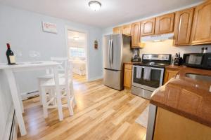 Magnolia Portside Whole 4BR Home on Thames St