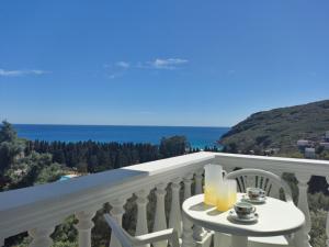 Dimitras Apartments 4 klm away from Chora