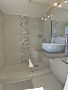 Dimitras Apartments 4 klm away from Chora