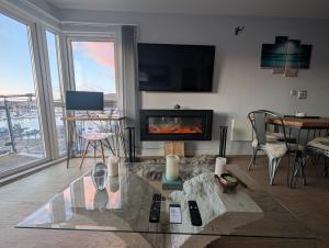 Luxury Marina View Apartment