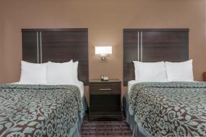 Days Inn by Wyndham MaumeeToledo