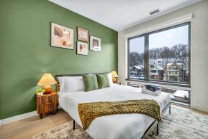 Little Italy & CWRU w King BedGymParkingWD