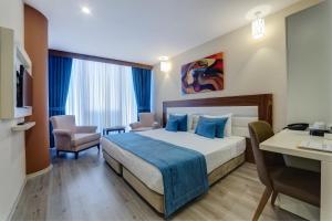 Single Room room in Forum Suite Otel