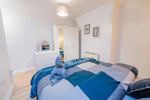 2BR 2 En-Suite Free Parking Fast WiFi Flat