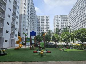 Shore Residences Mall of asia Caitlin