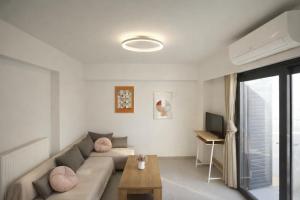 Blossom Residence-At the foot of the Acroplis and Parking available