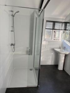 Countryside Cottage near award-winning Woodchurch