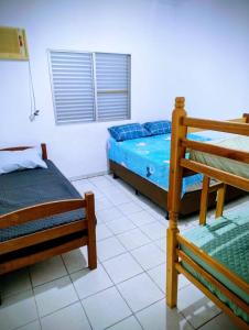 Casa com Piscina Privativa e Churrasqueira PG