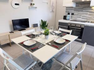 10 minutes from Fiera Milano with large terrace