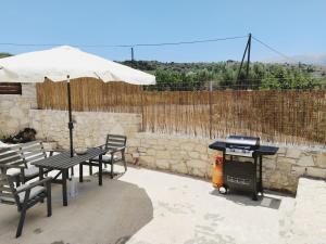 Villa Naiades Traditional Cretan Stone House with private Pool and Garden in Chania